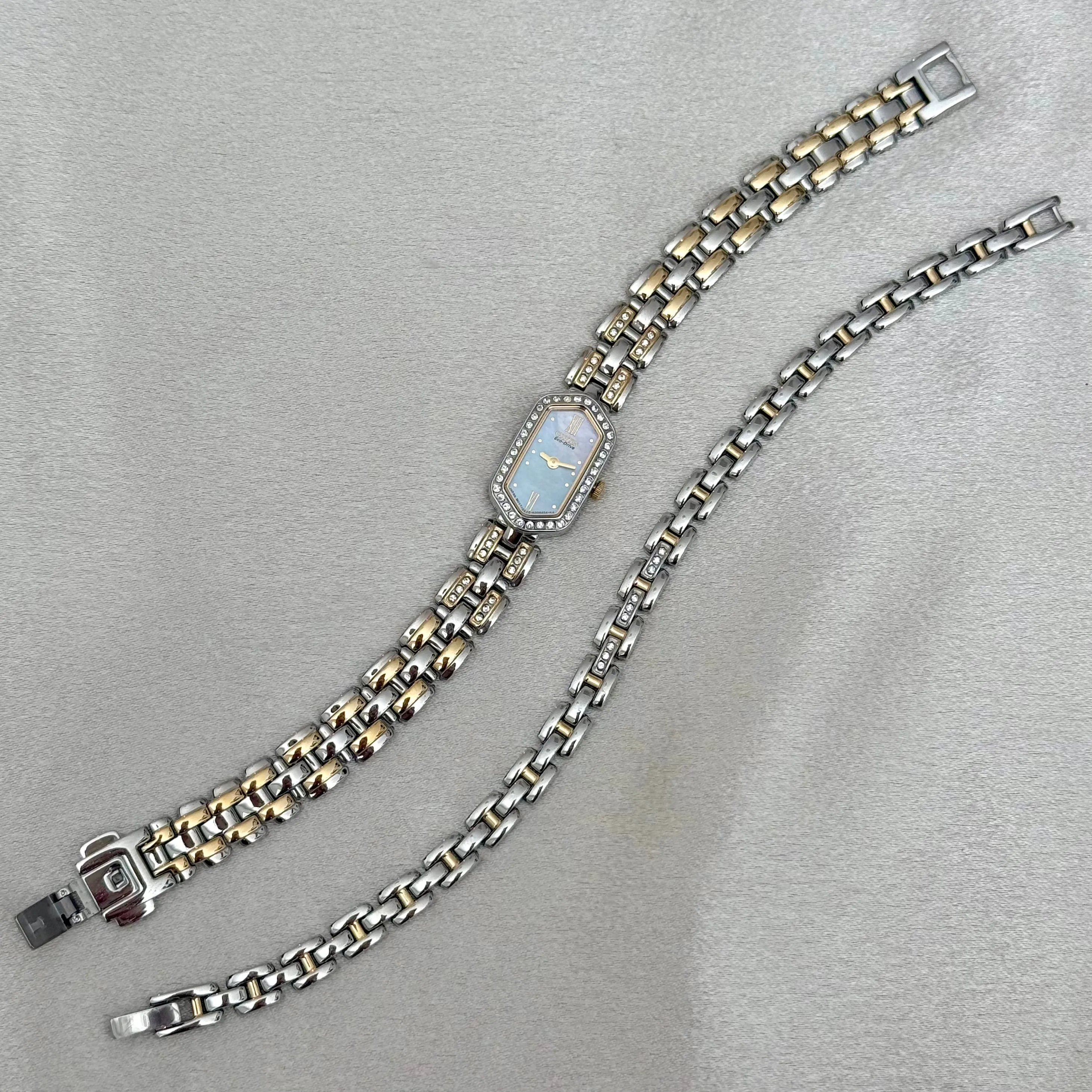 VINTAGE CITIZEN MOTHER-OF-PEARL DIAMOND WATCH