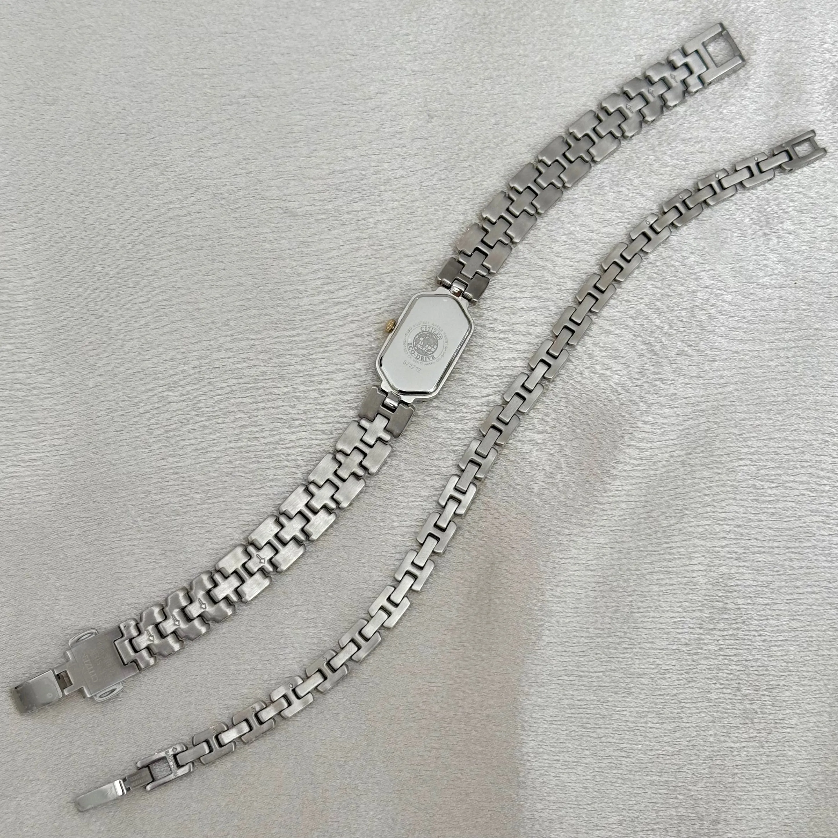 VINTAGE CITIZEN MOTHER-OF-PEARL DIAMOND WATCH