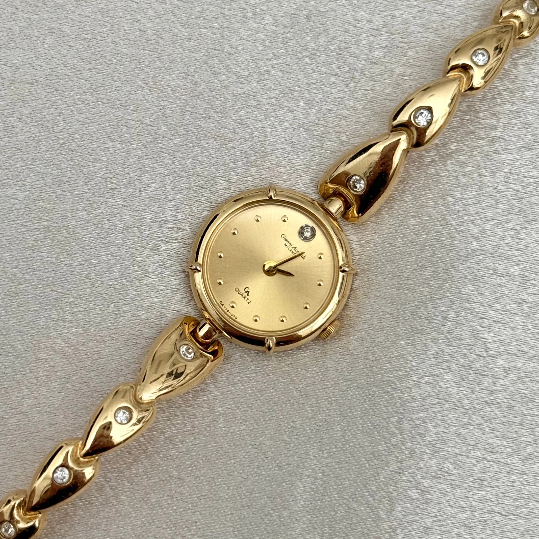 VINTAGE DIAMOND WATCH