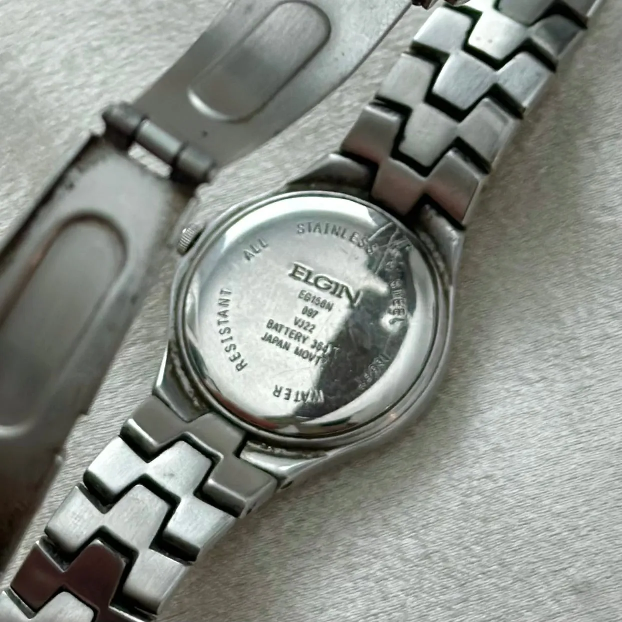 VINTAGE ELGIN TWO-TONED WATCH