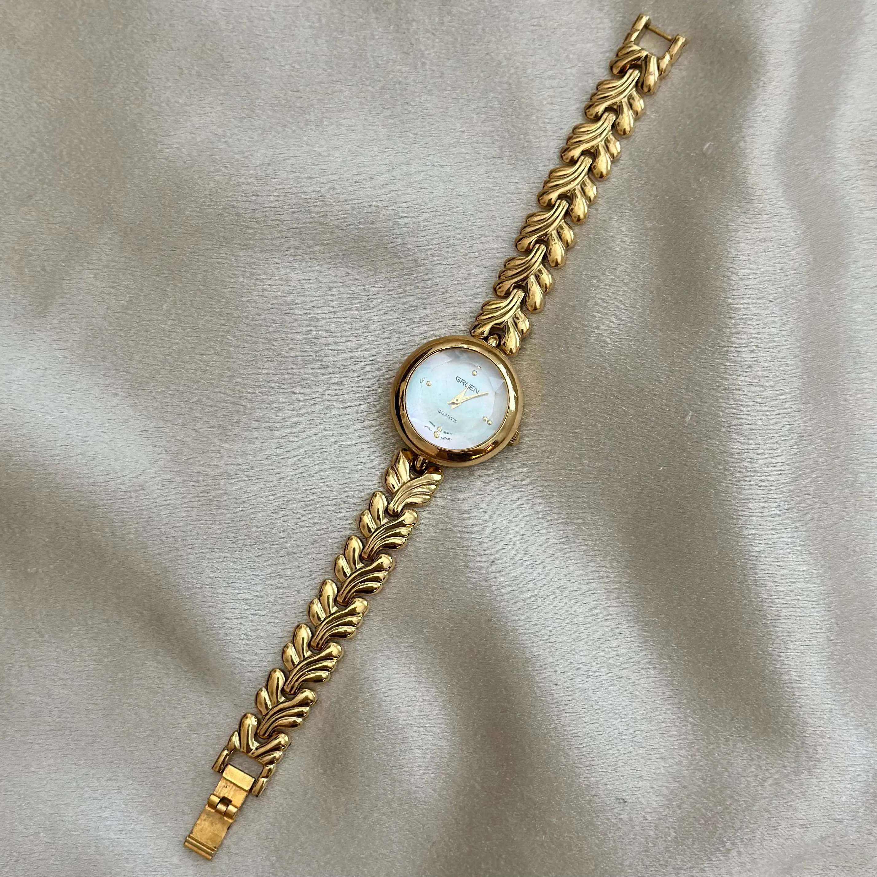 VINTAGE GRUEN CRYSTAL WATCH