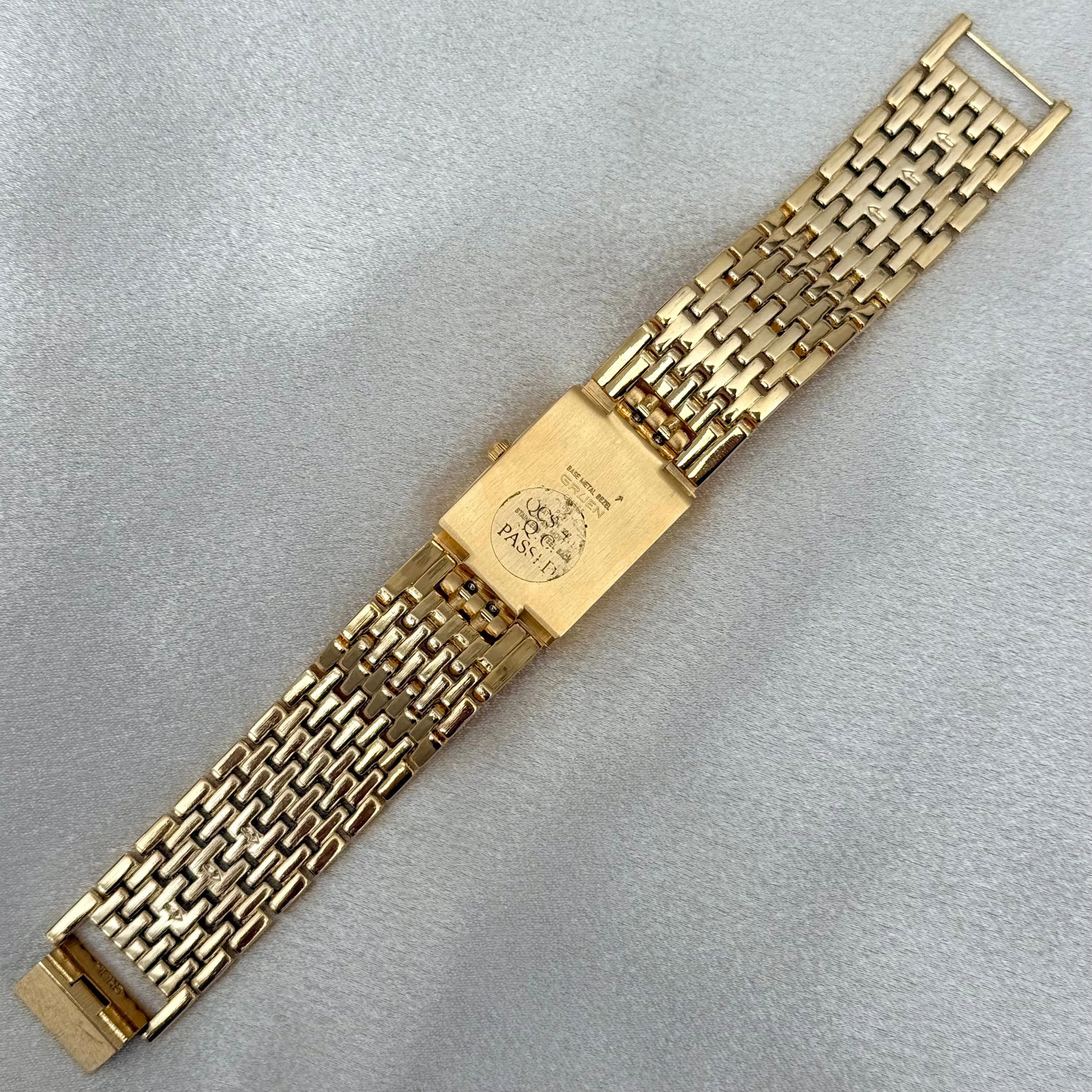 VINTAGE GRUEN DIAMOND MOTHER-OF-PEARL WATCH