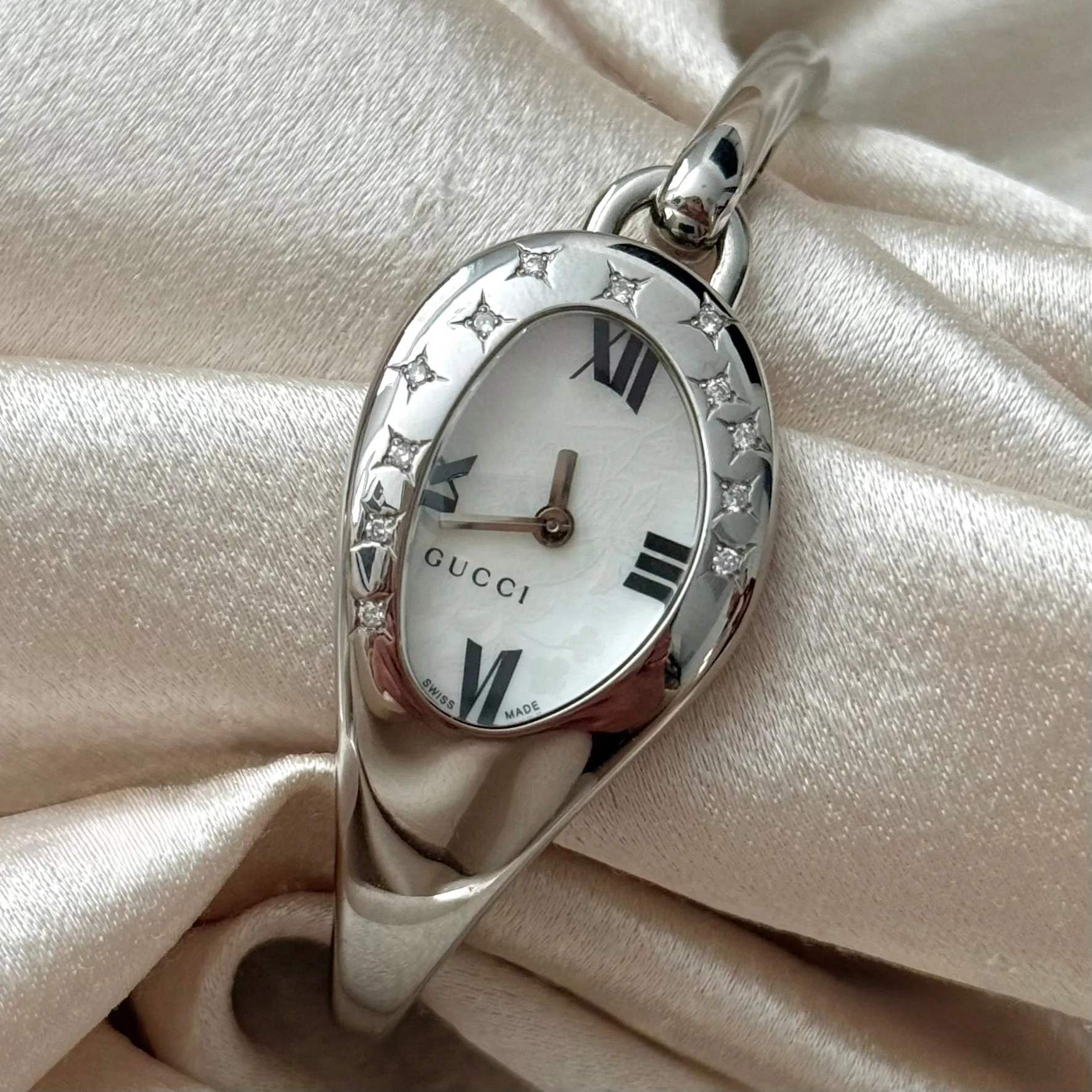 VINTAGE GUCCI DIAMOND WATCH