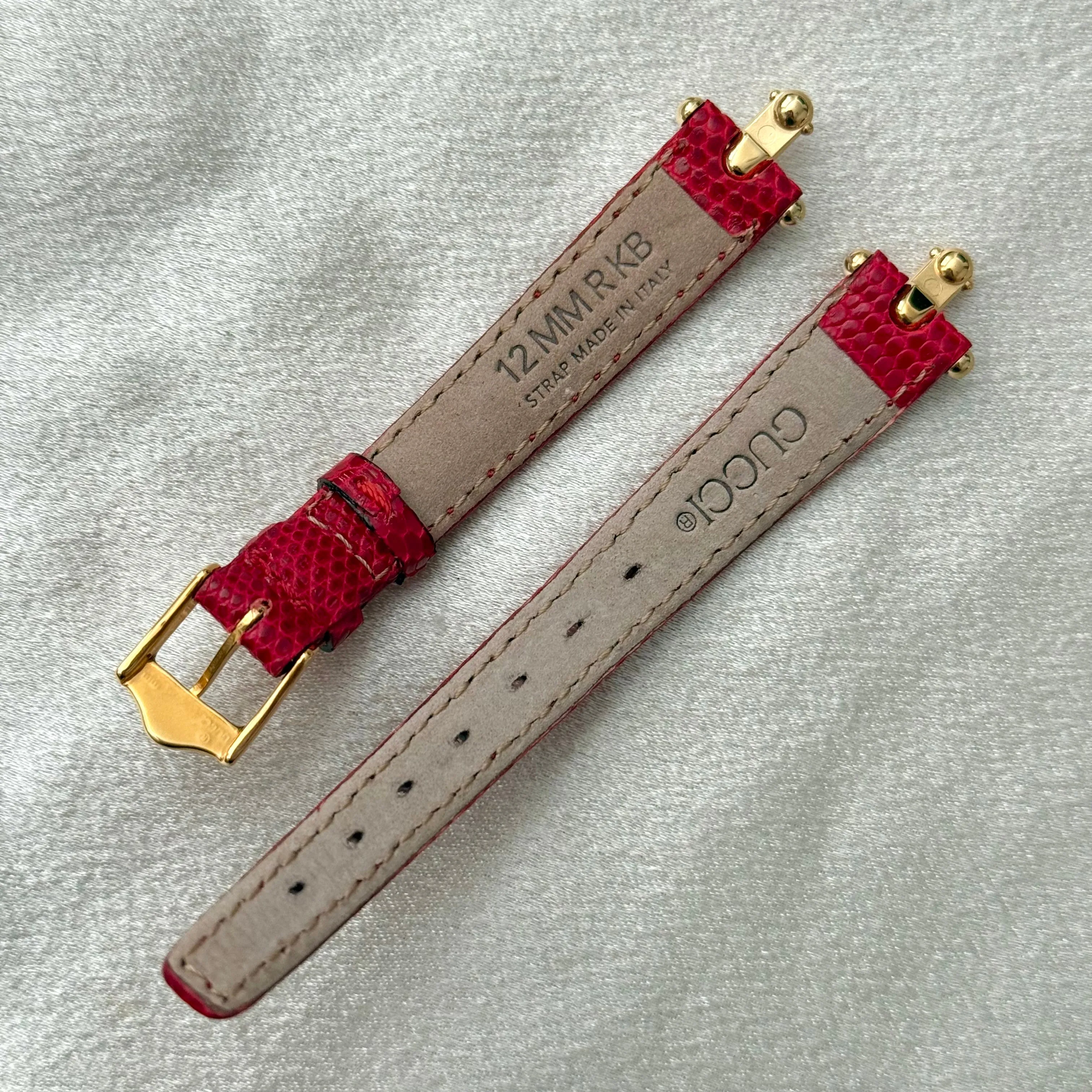 VINTAGE GUCCI INTERCHANGEABLE LEATHER WATCH