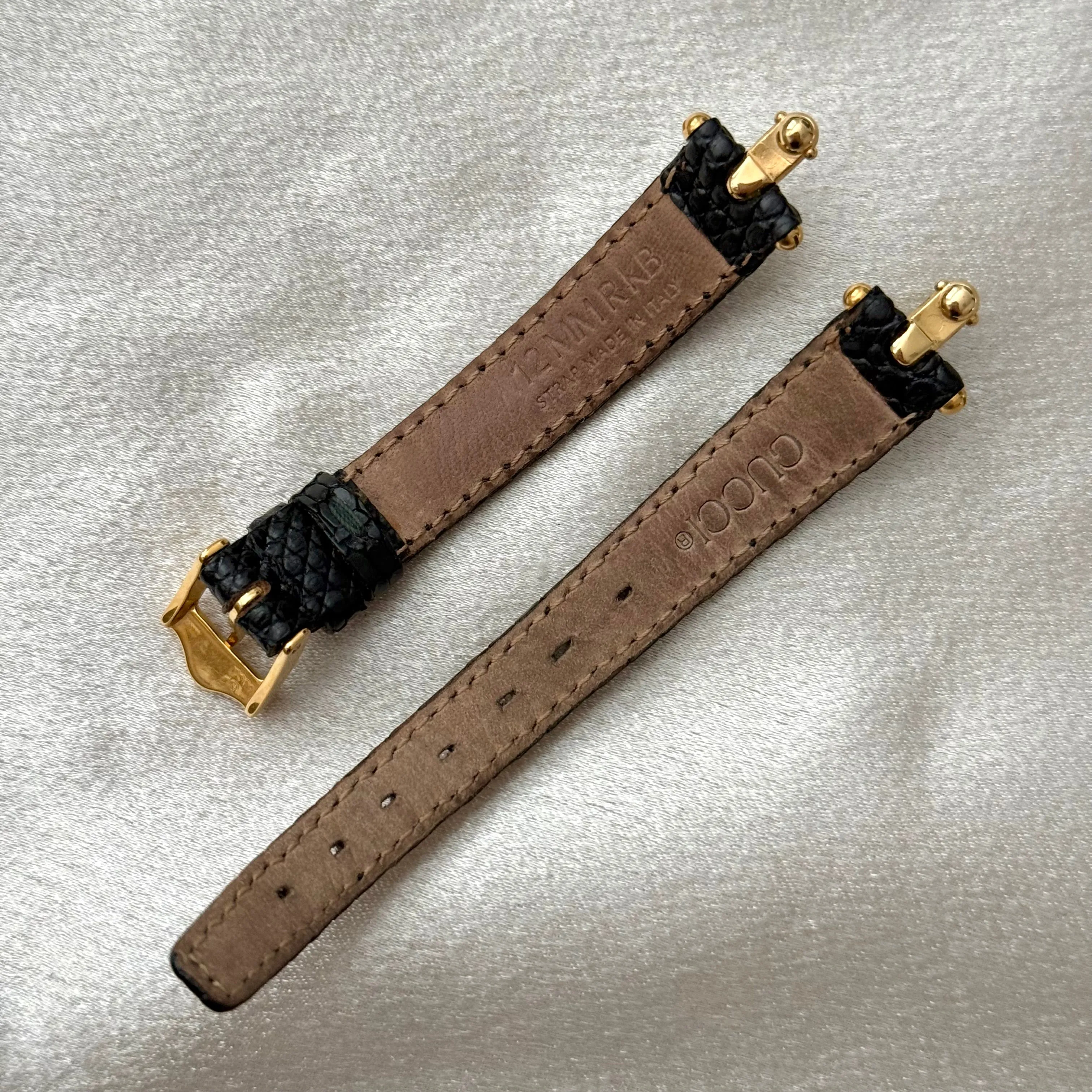 VINTAGE GUCCI INTERCHANGEABLE LEATHER WATCH