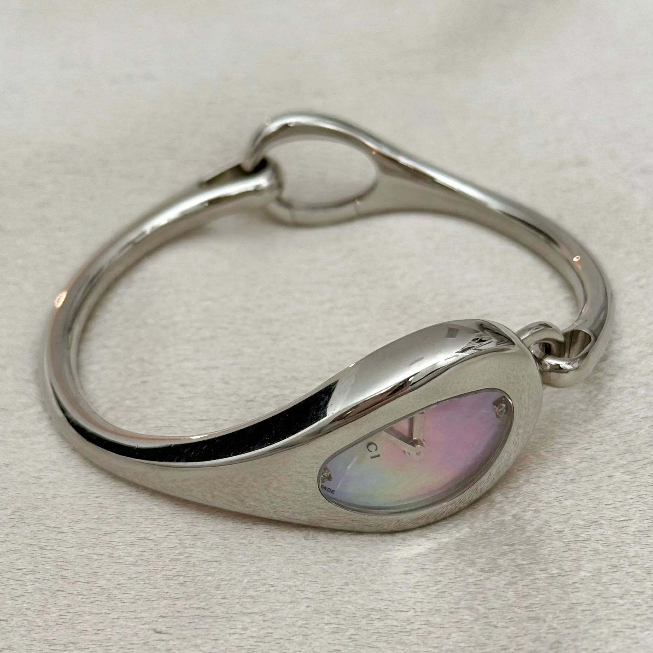 VINTAGE GUCCI IRIDESCENT DIAL DIAMOND WATCH