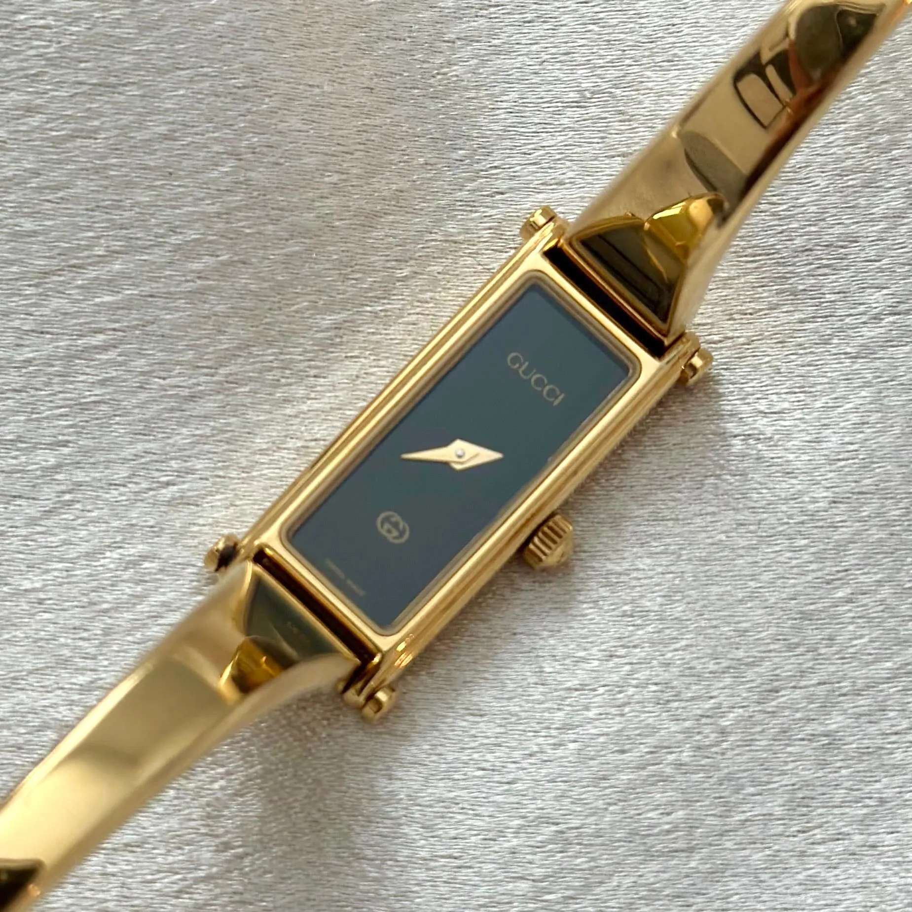 VINTAGE GUCCI WATCH