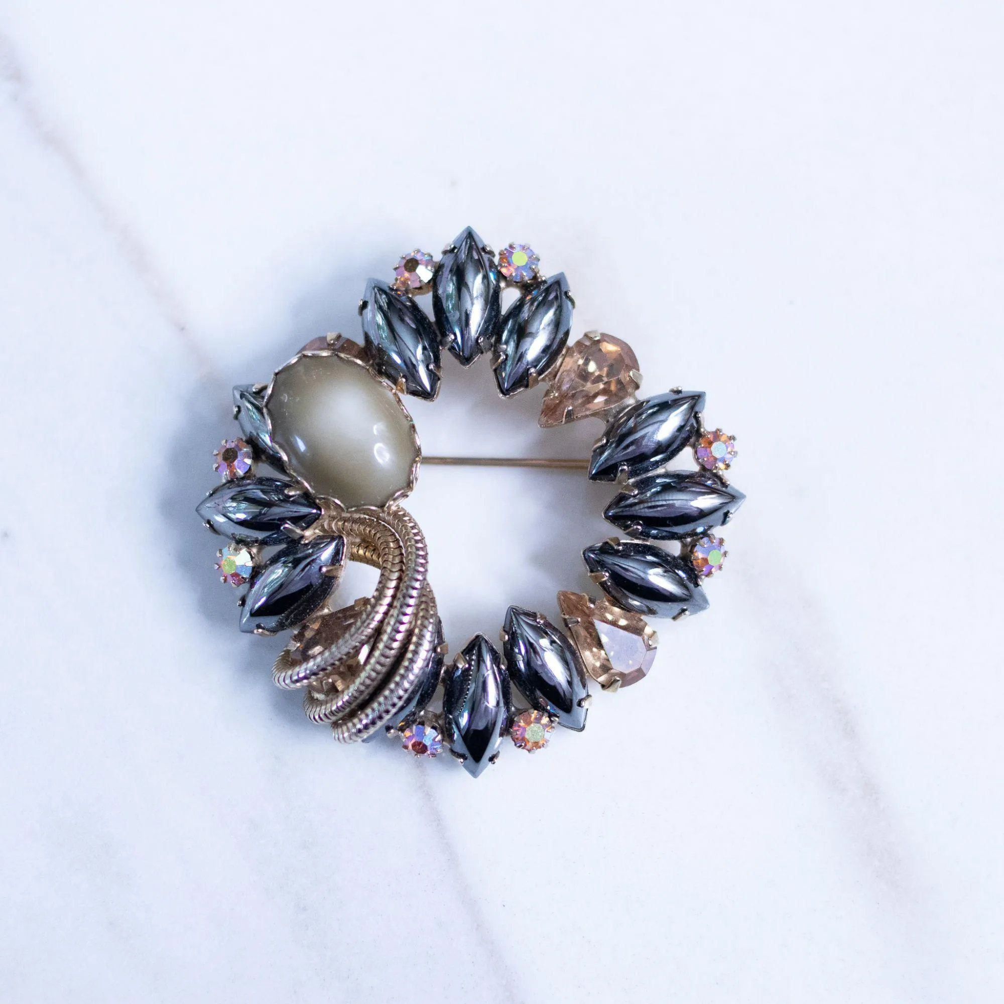 Vintage Juliana Rhinestone Brooch Hematite Cabochons, Champagne Moonglow Glass