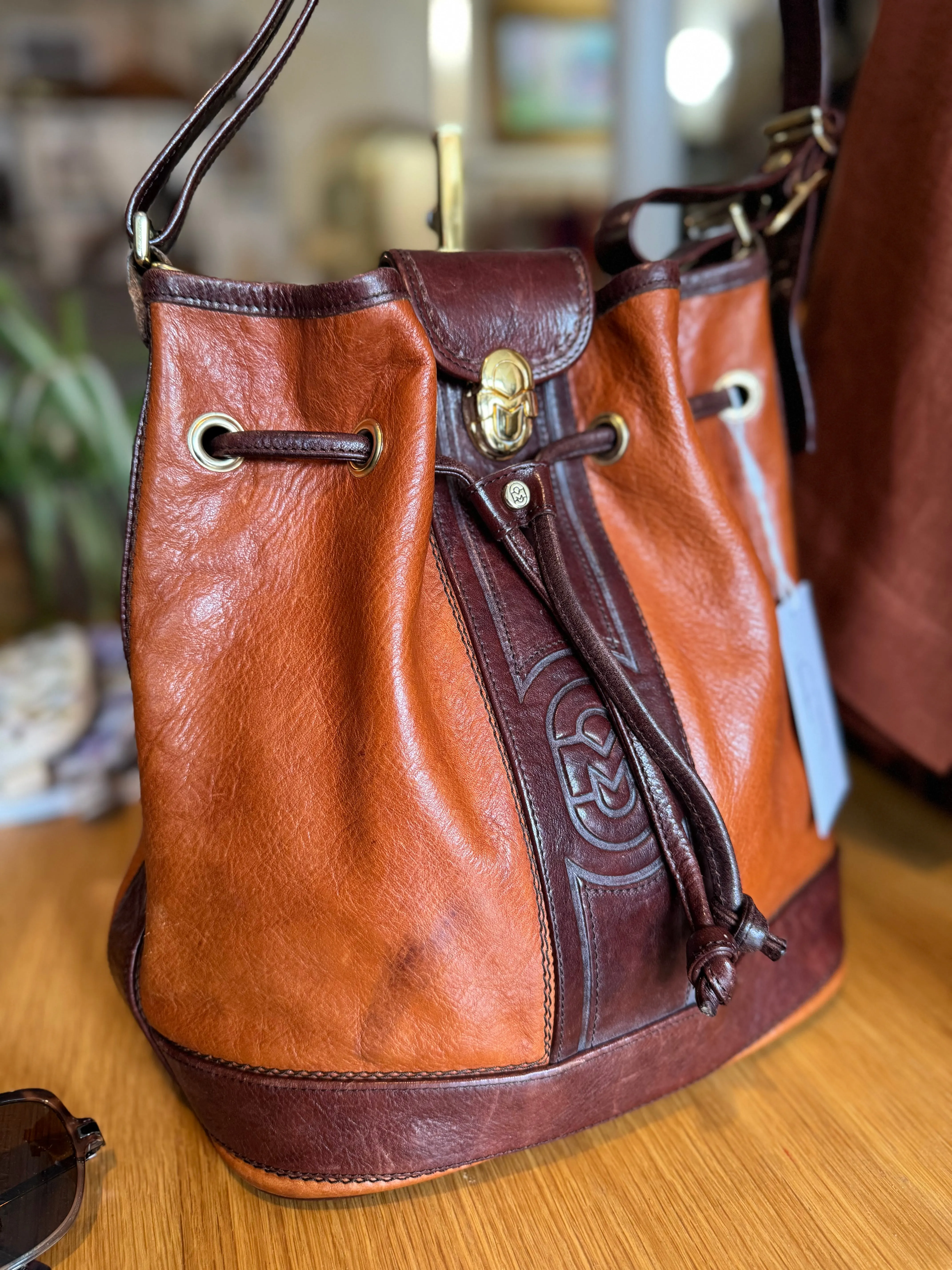 Vintage Marino Orlandi Italian two-toned leather bucket bag
