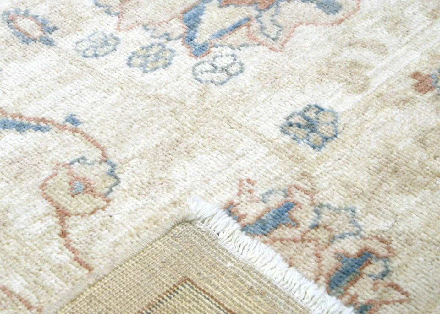 Vintage Persian Sultanabad Rug - 5'5" x 7'2"