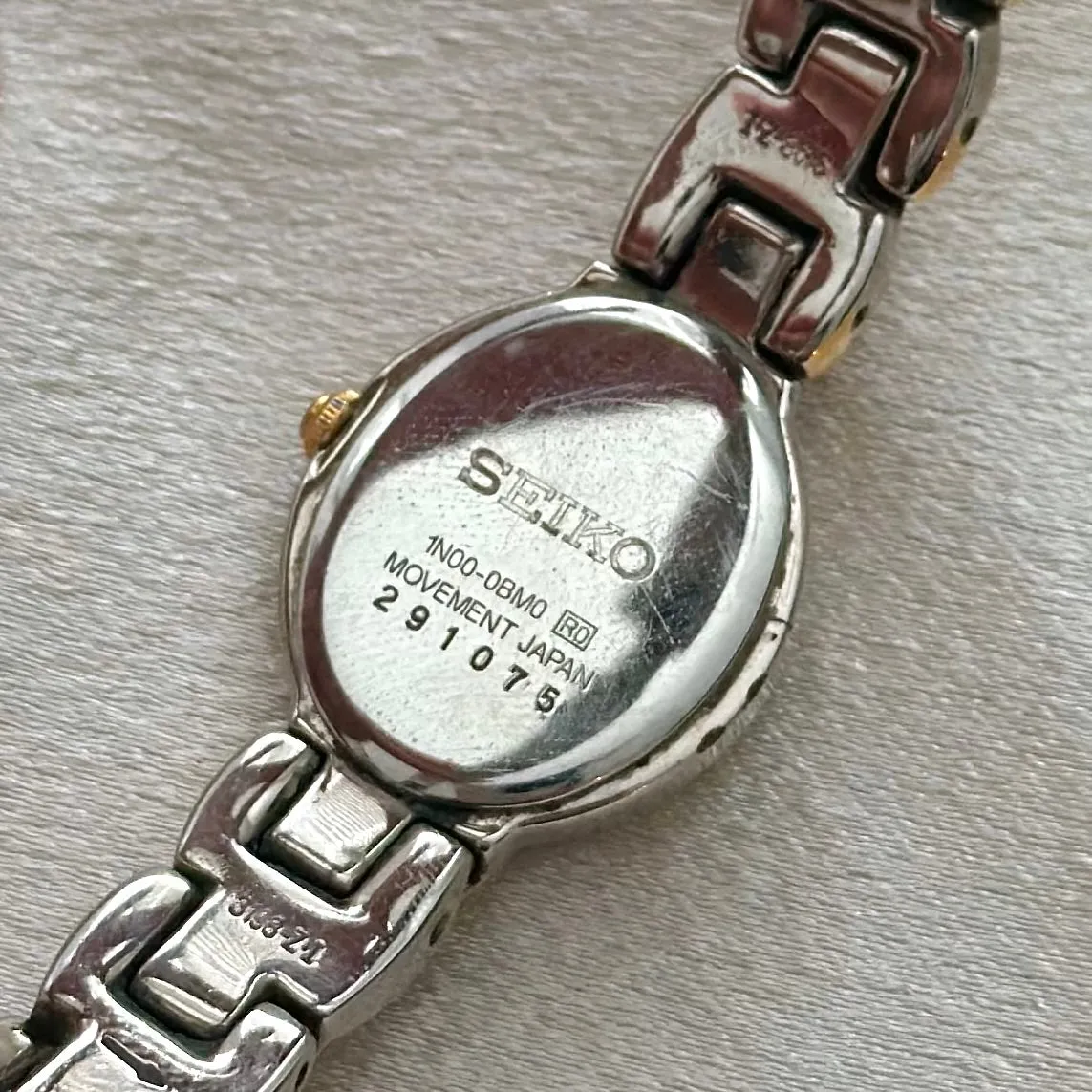 VINTAGE SEIKO DIAMOND TWO-TONED WATCH
