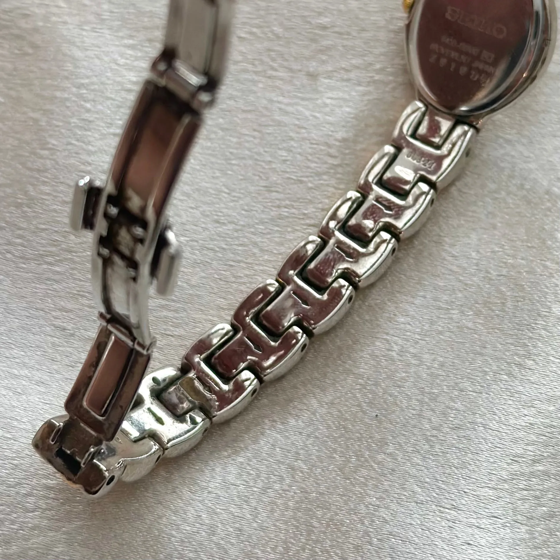 VINTAGE SEIKO DIAMOND TWO-TONED WATCH