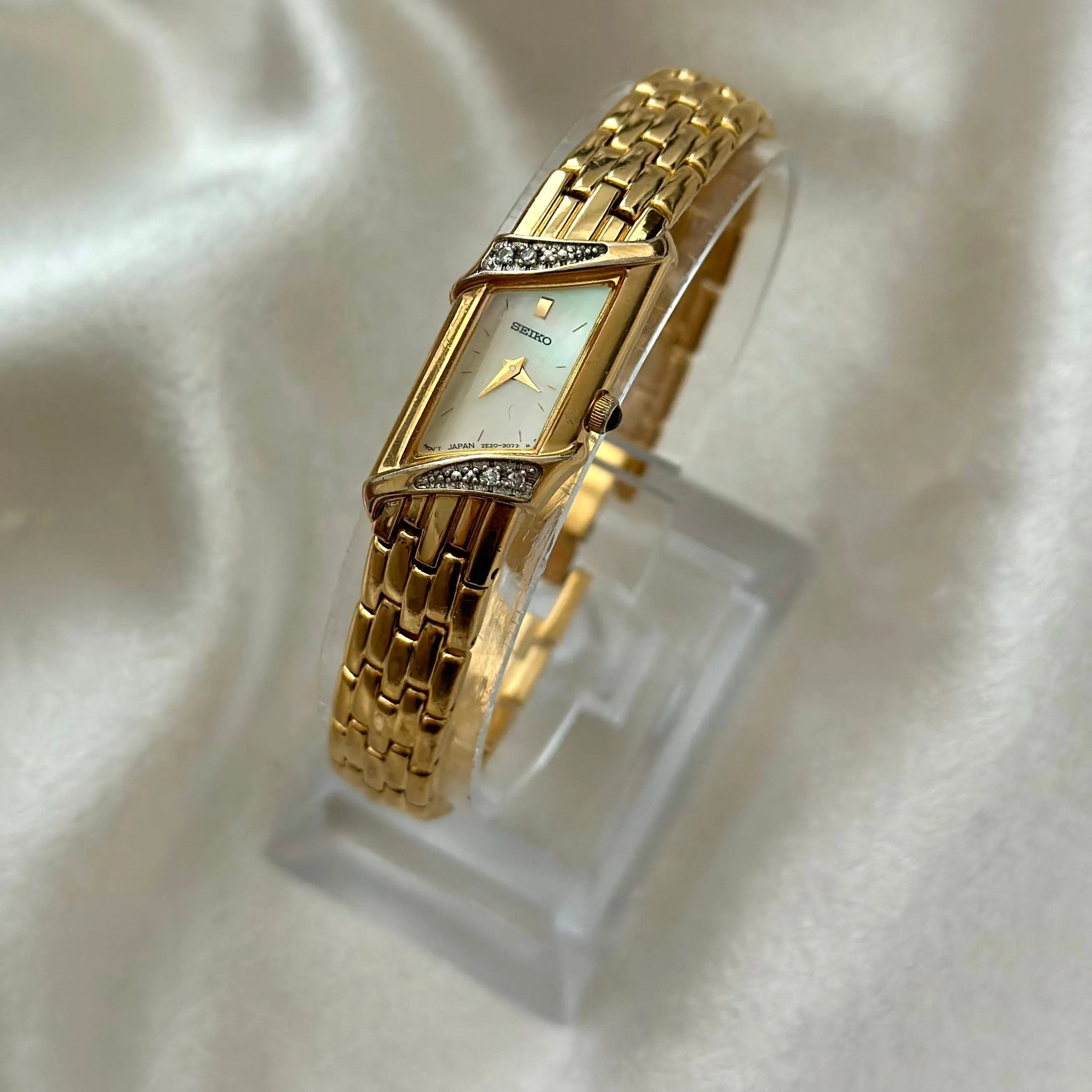 VINTAGE SEIKO DIAMOND WATCH
