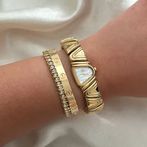 VINTAGE SEIKO MOTHER-OF-PEARL WATCH