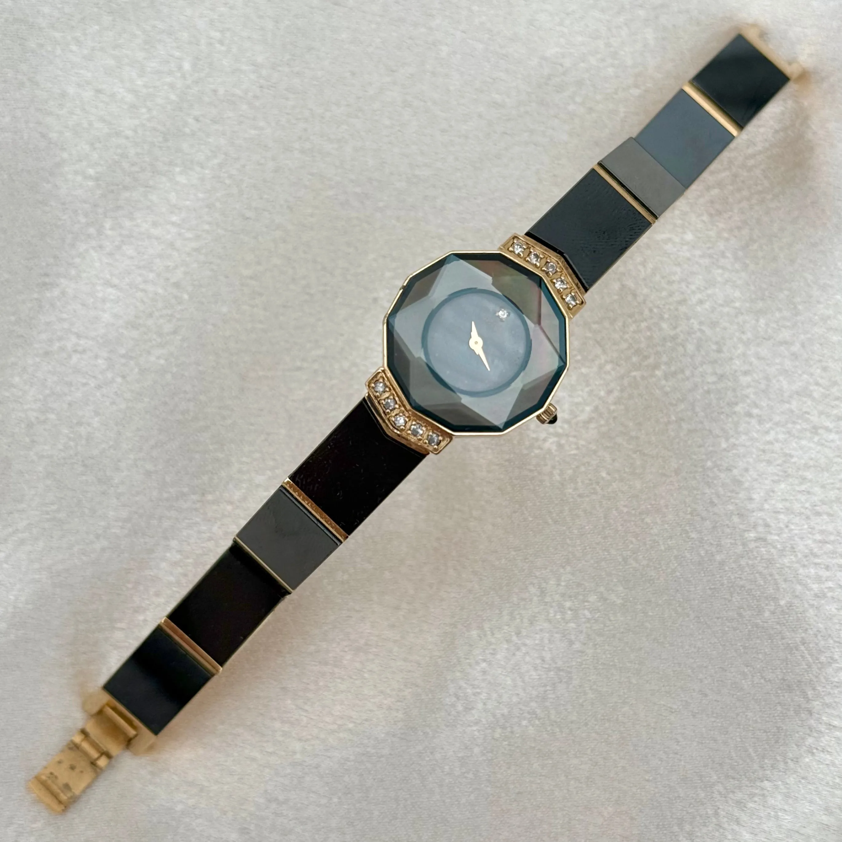 VINTAGE SEIKO ONYX WATCH