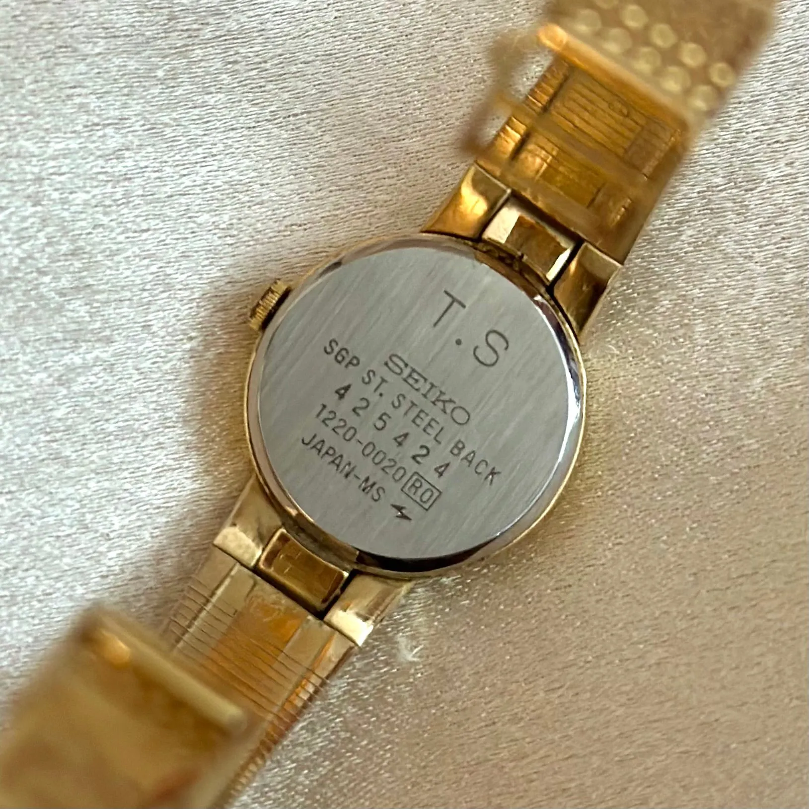 VINTAGE SEIKO PEARL WATCH