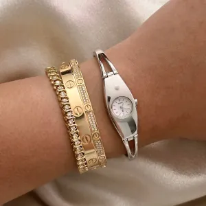 VINTAGE SEIKO SILVER DAINTY WATCH