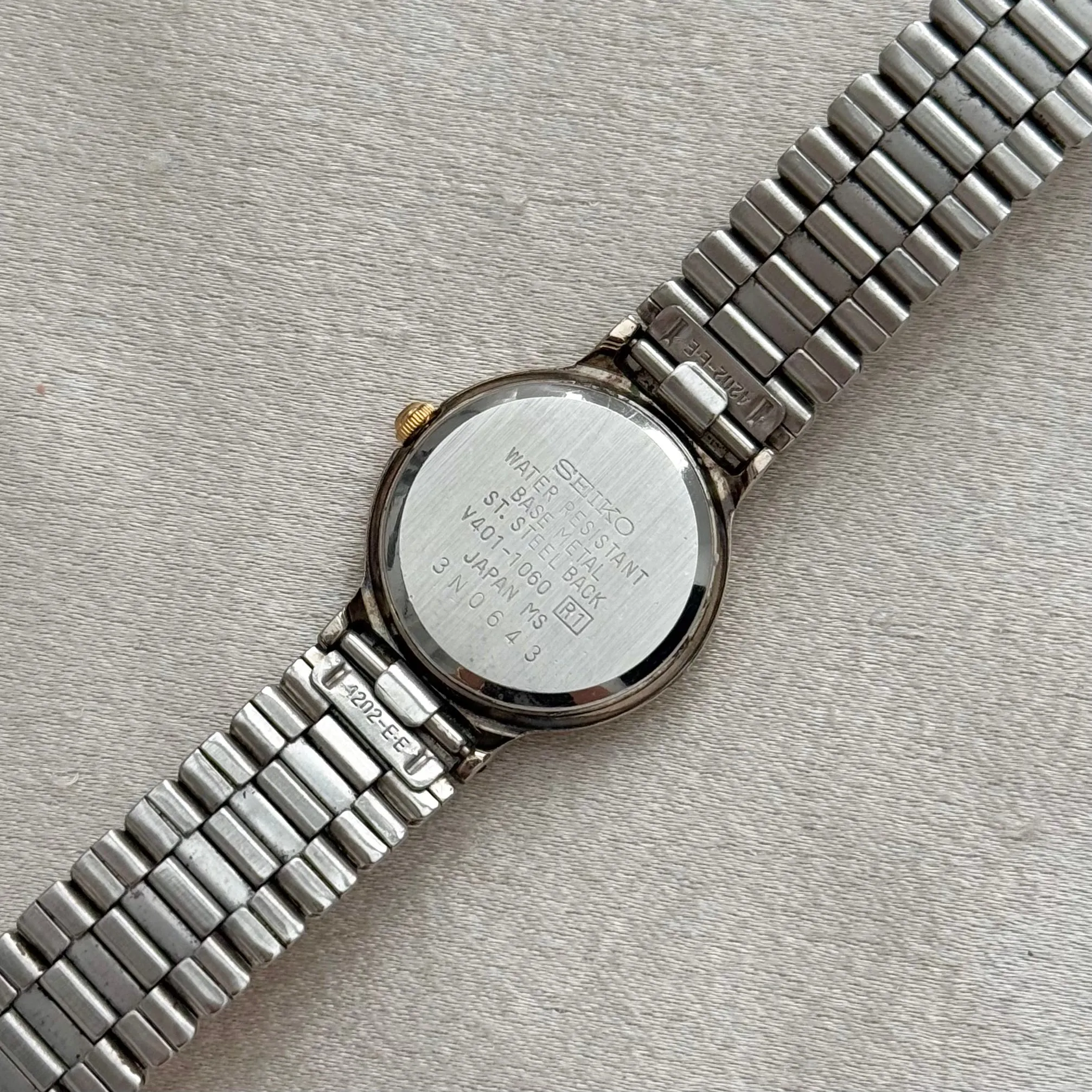 VINTAGE SEIKO TWO-TONED WATCH