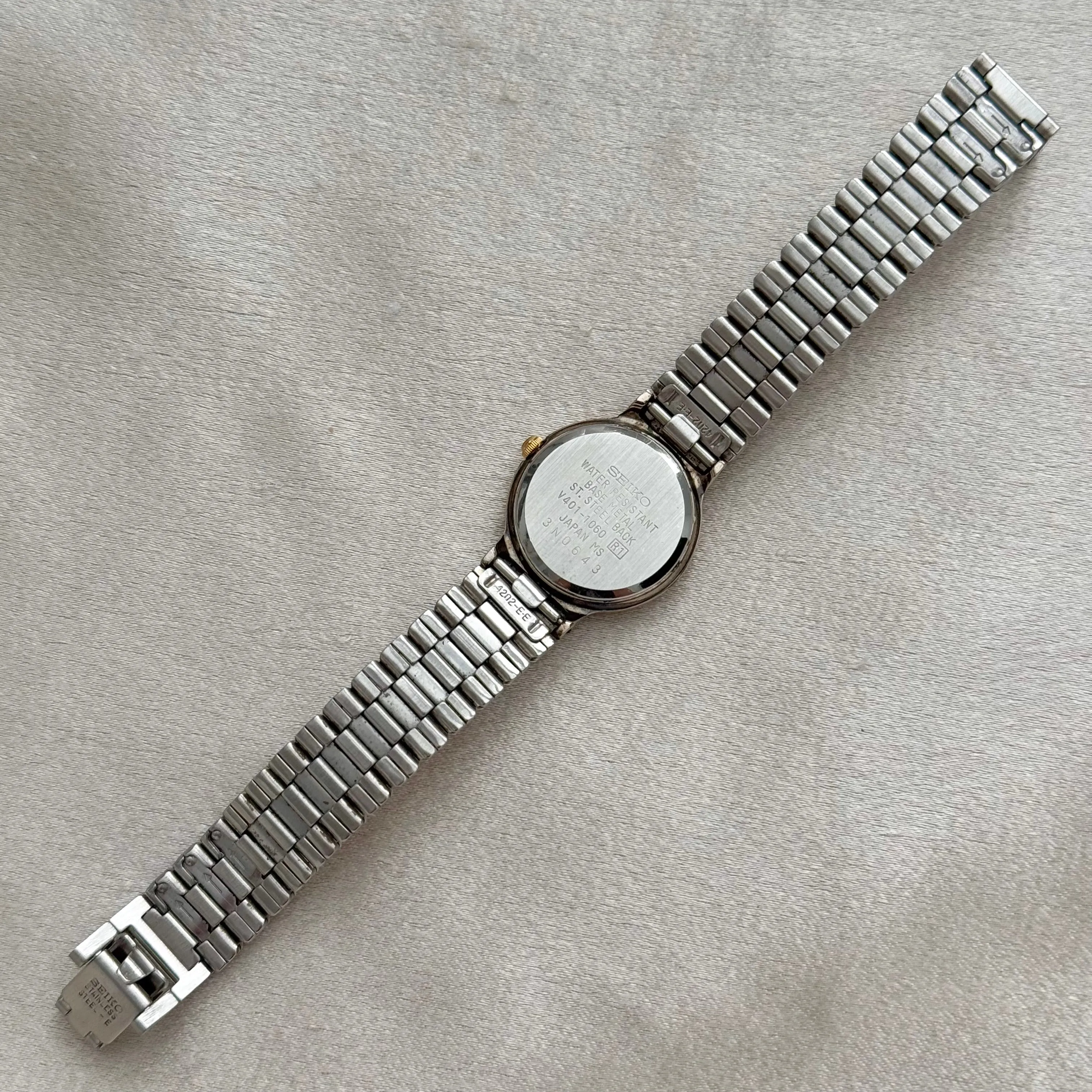 VINTAGE SEIKO TWO-TONED WATCH