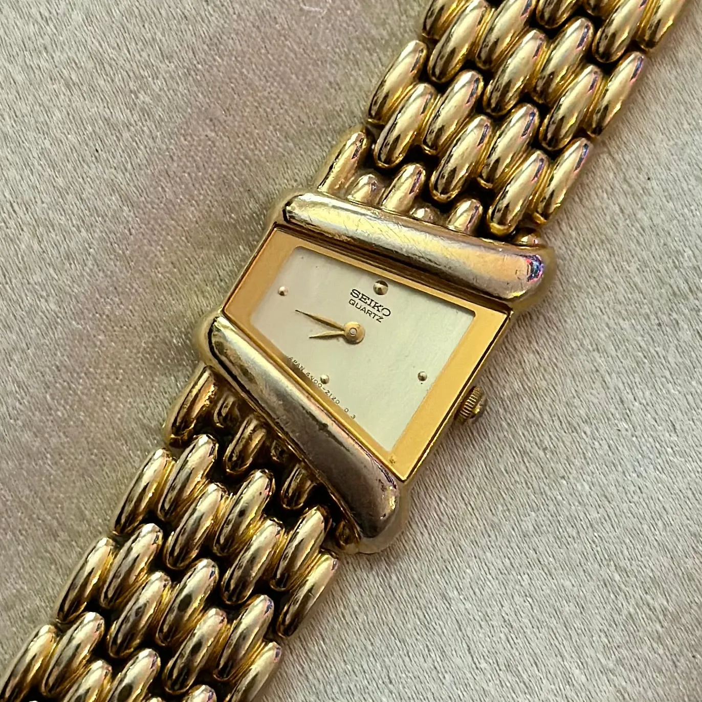 VINTAGE SEIKO WATCH