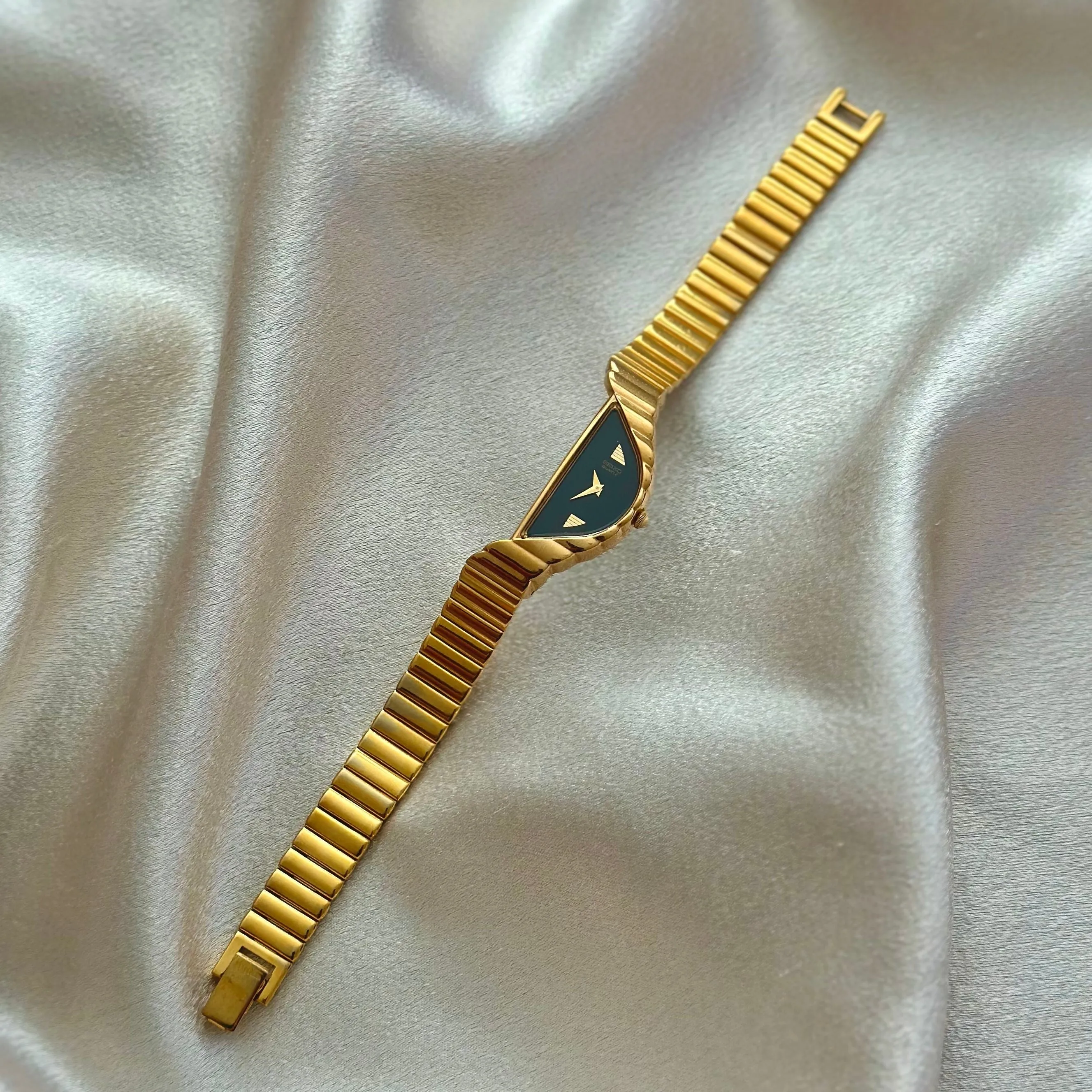 VINTAGE SEIKO WATCH