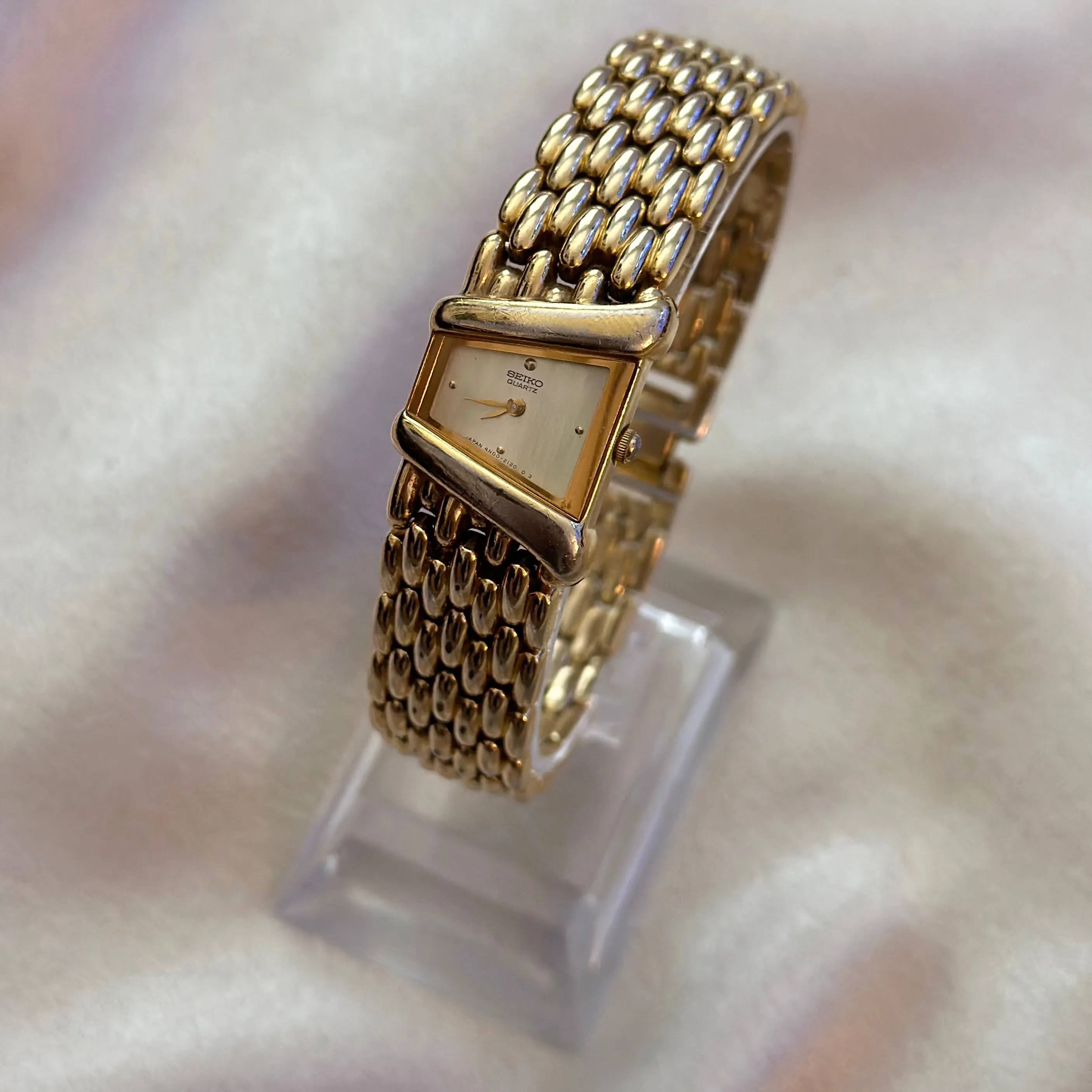 VINTAGE SEIKO WATCH