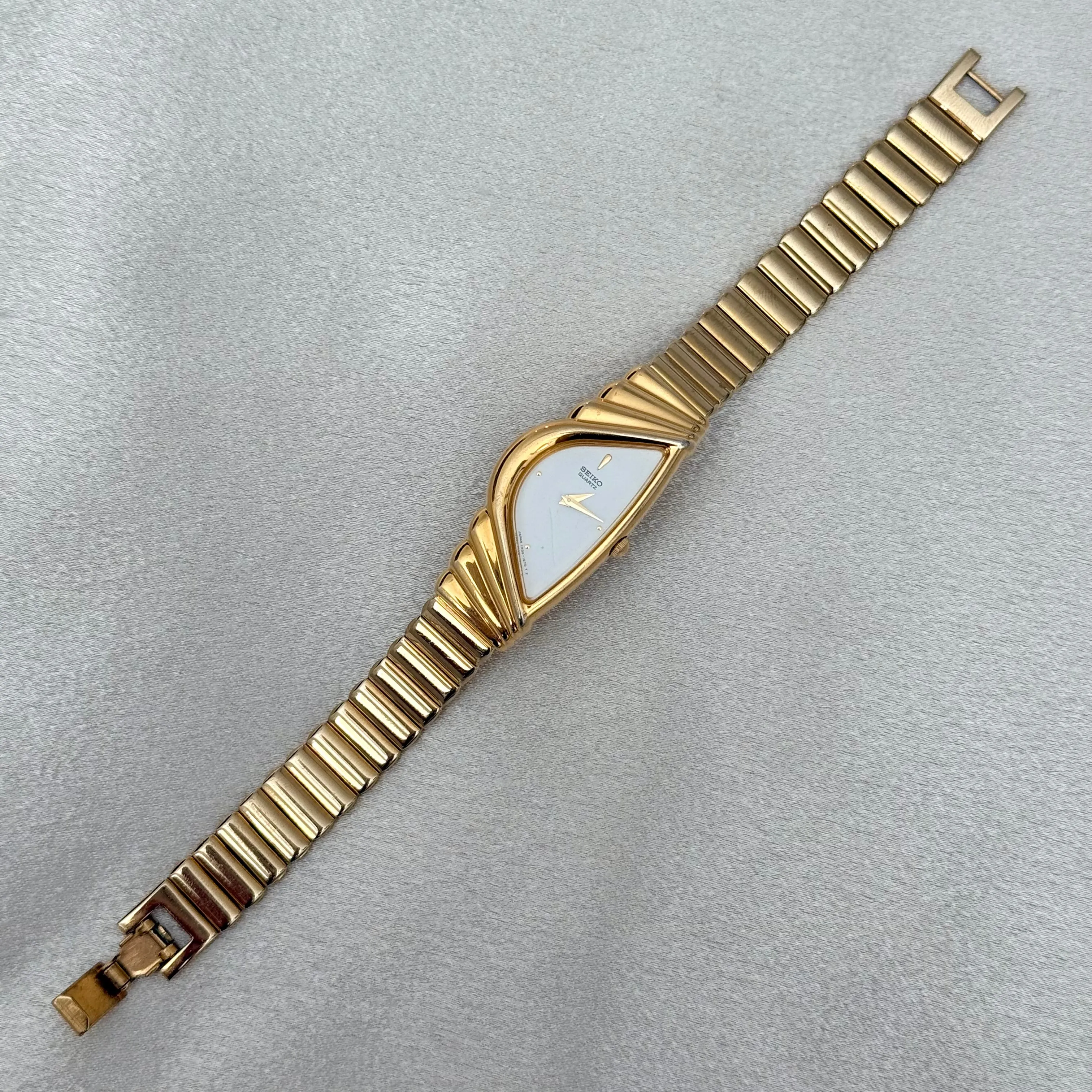 VINTAGE SEIKO WATCH