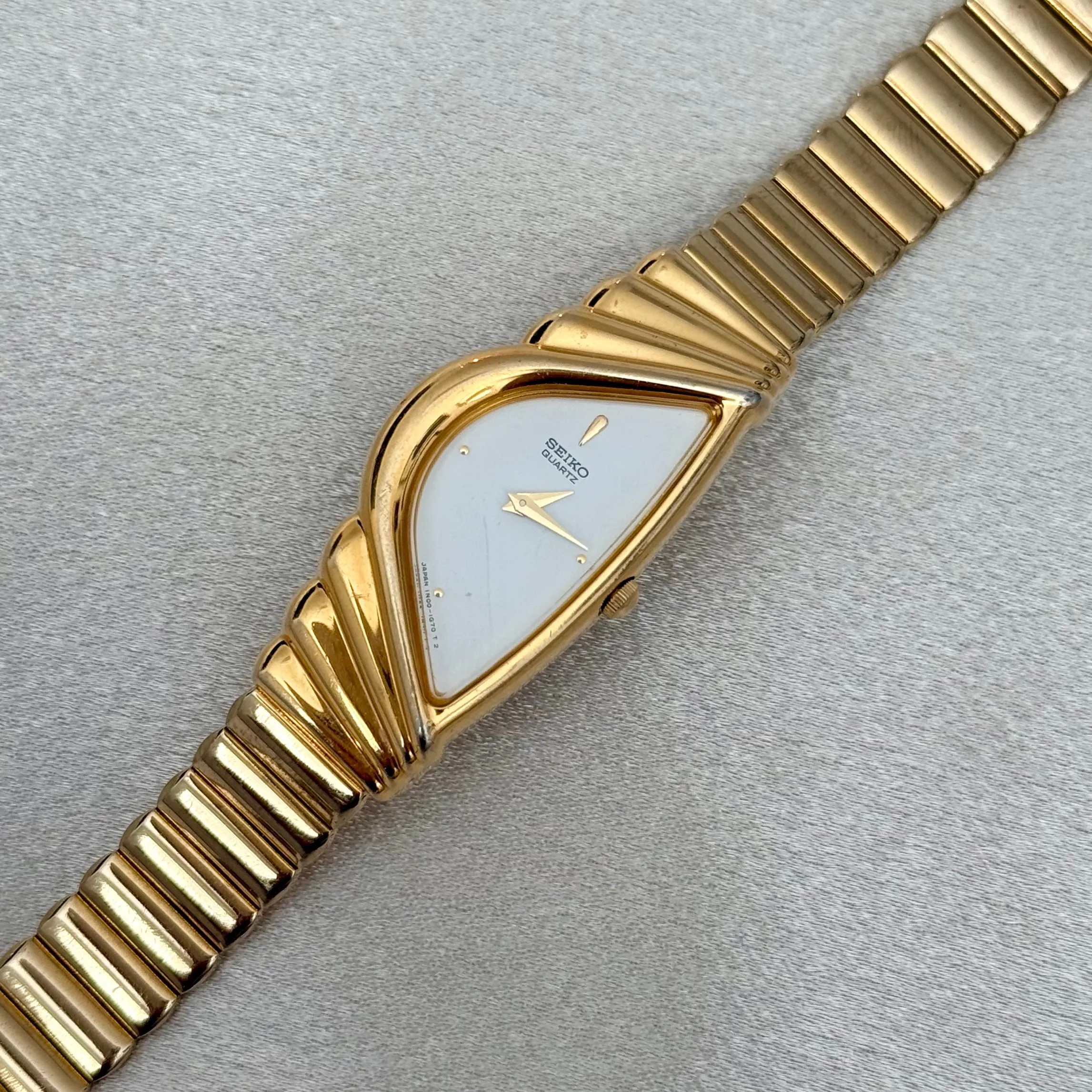 VINTAGE SEIKO WATCH