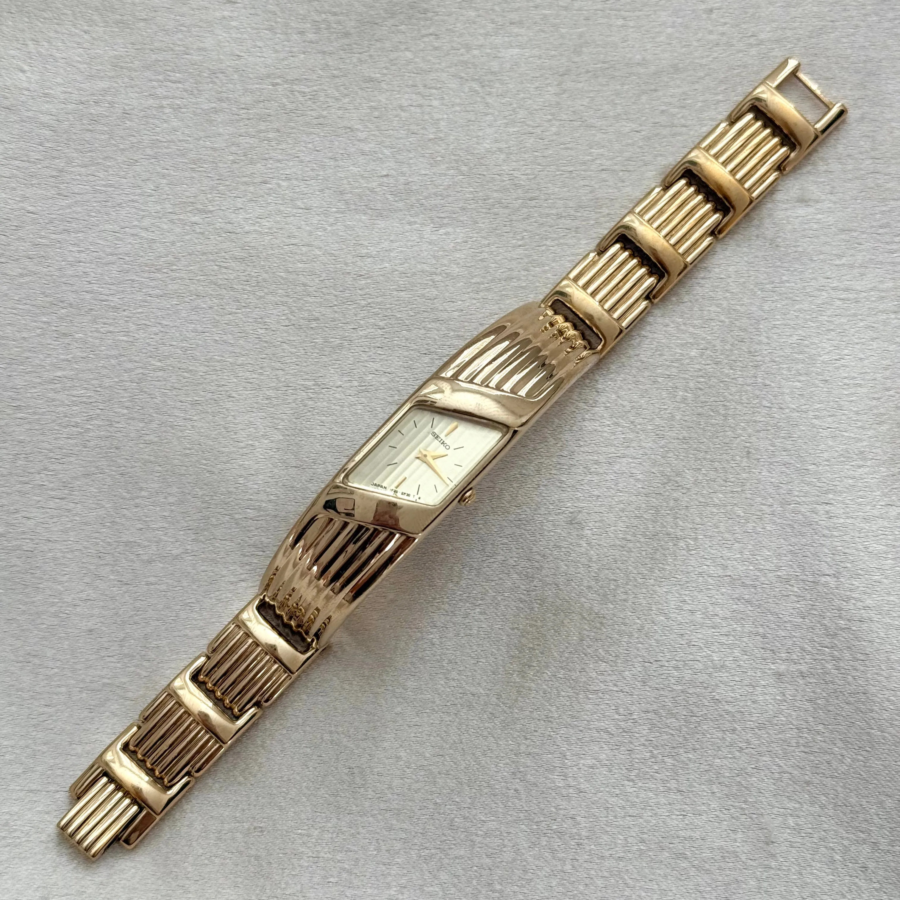 VINTAGE SEIKO WATCH