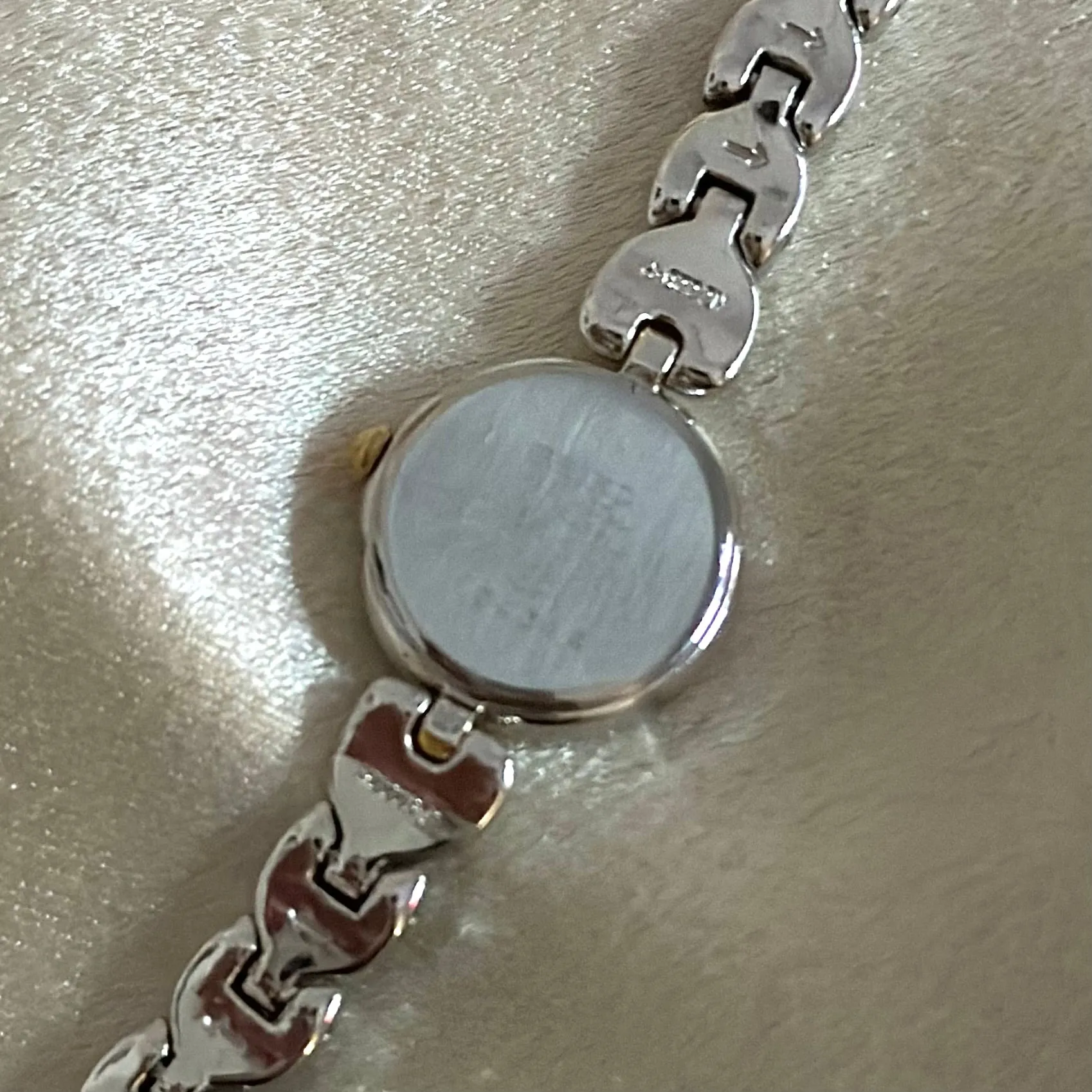 VINTAGE TISSÉ DIAMOND DAINTY TWO-TONED WATCH