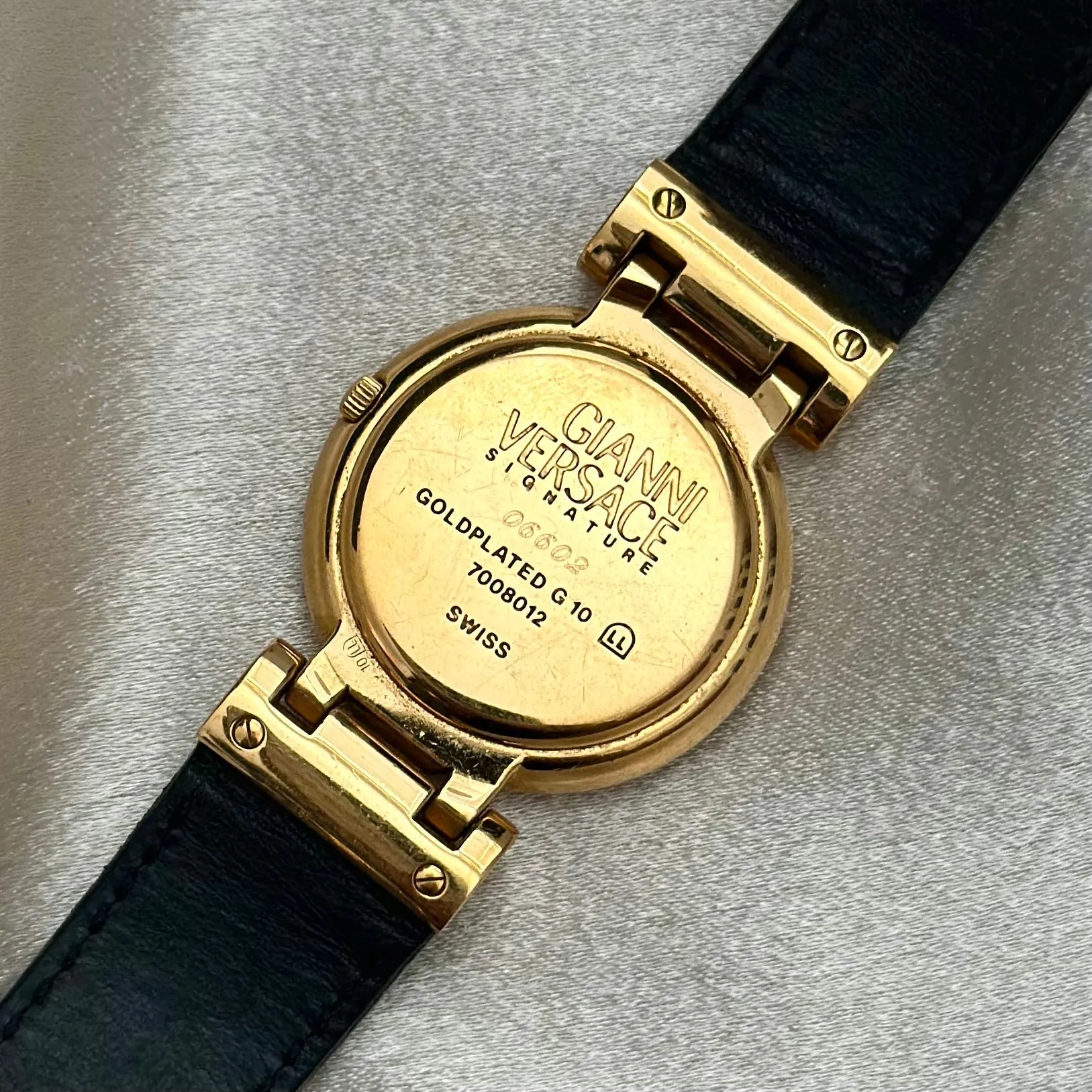 VINTAGE VERSACE BLACK LEATHER WATCH