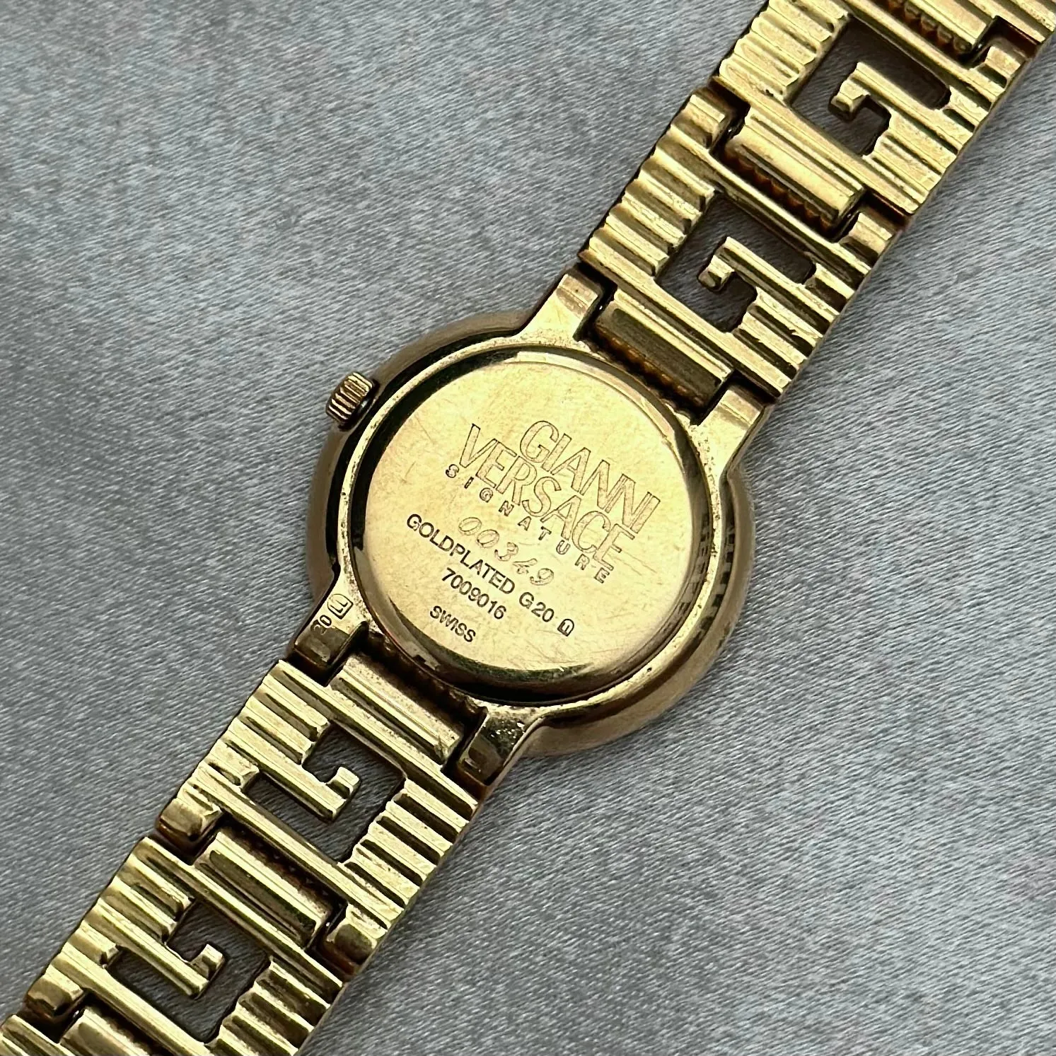 VINTAGE VERSACE WATCH
