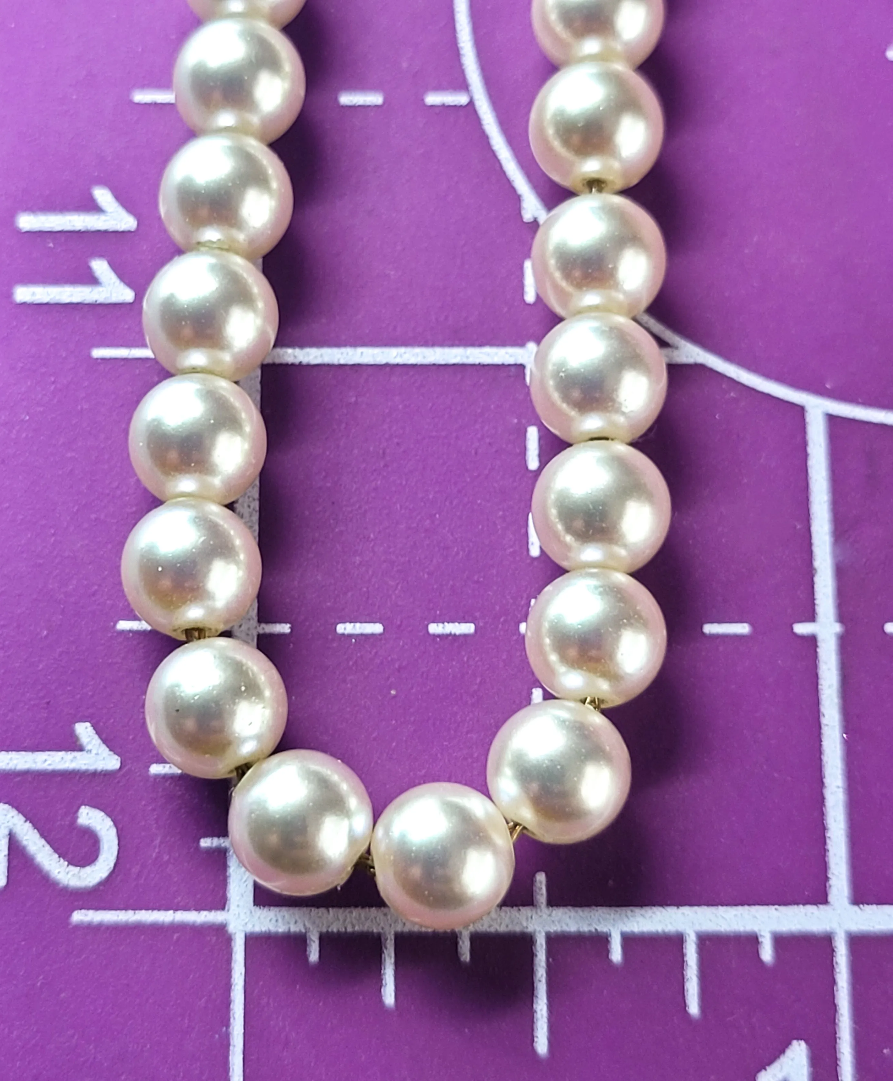 White 6mm faux pearl vintage necklace with sterling silver clasp mounted on chain
