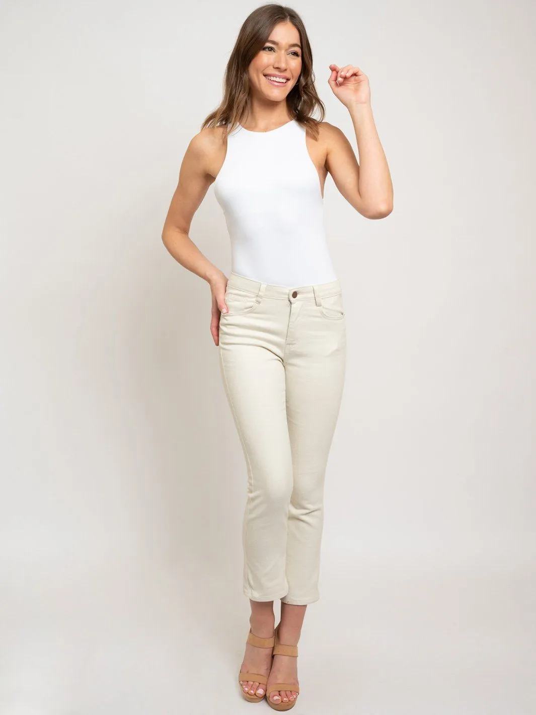 WOMEN'S BUTTON CLOSURE ANKLE PANTS