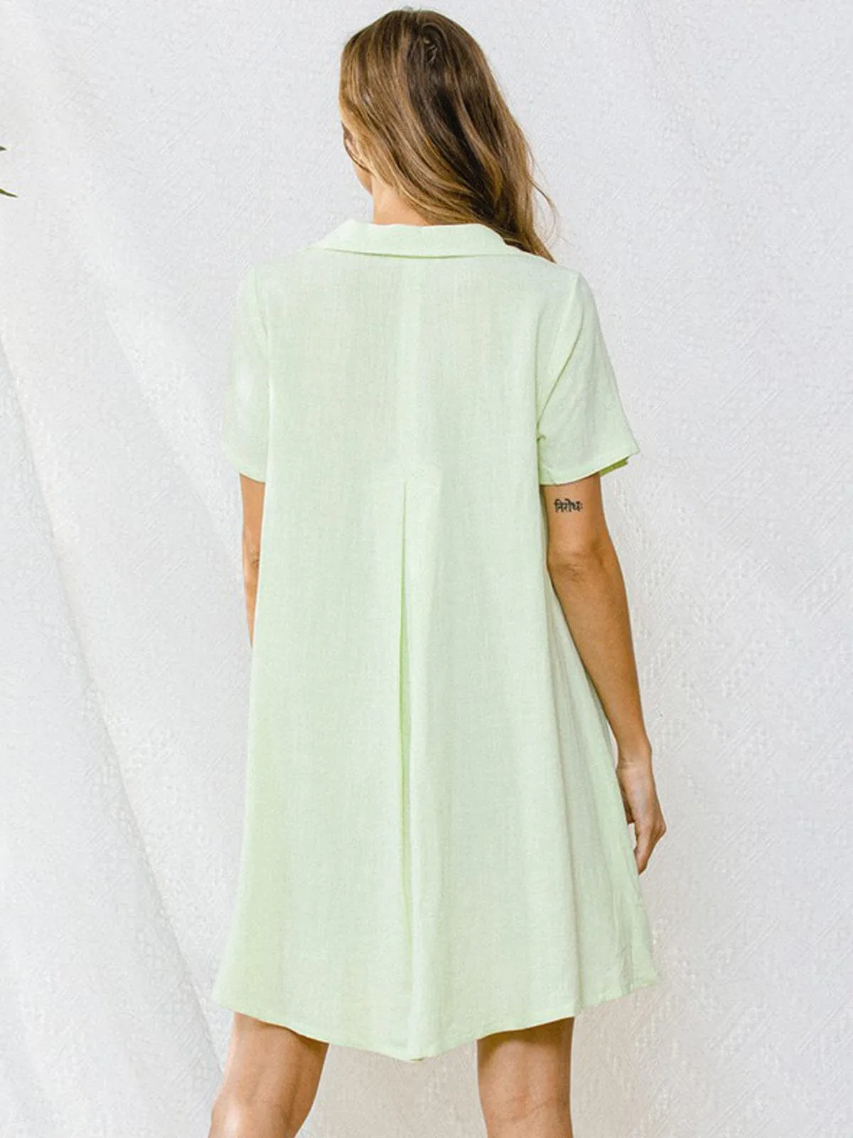 WOMEN'S SHORT SLEEVE POCKETS BUTTON UP MINI DRESS