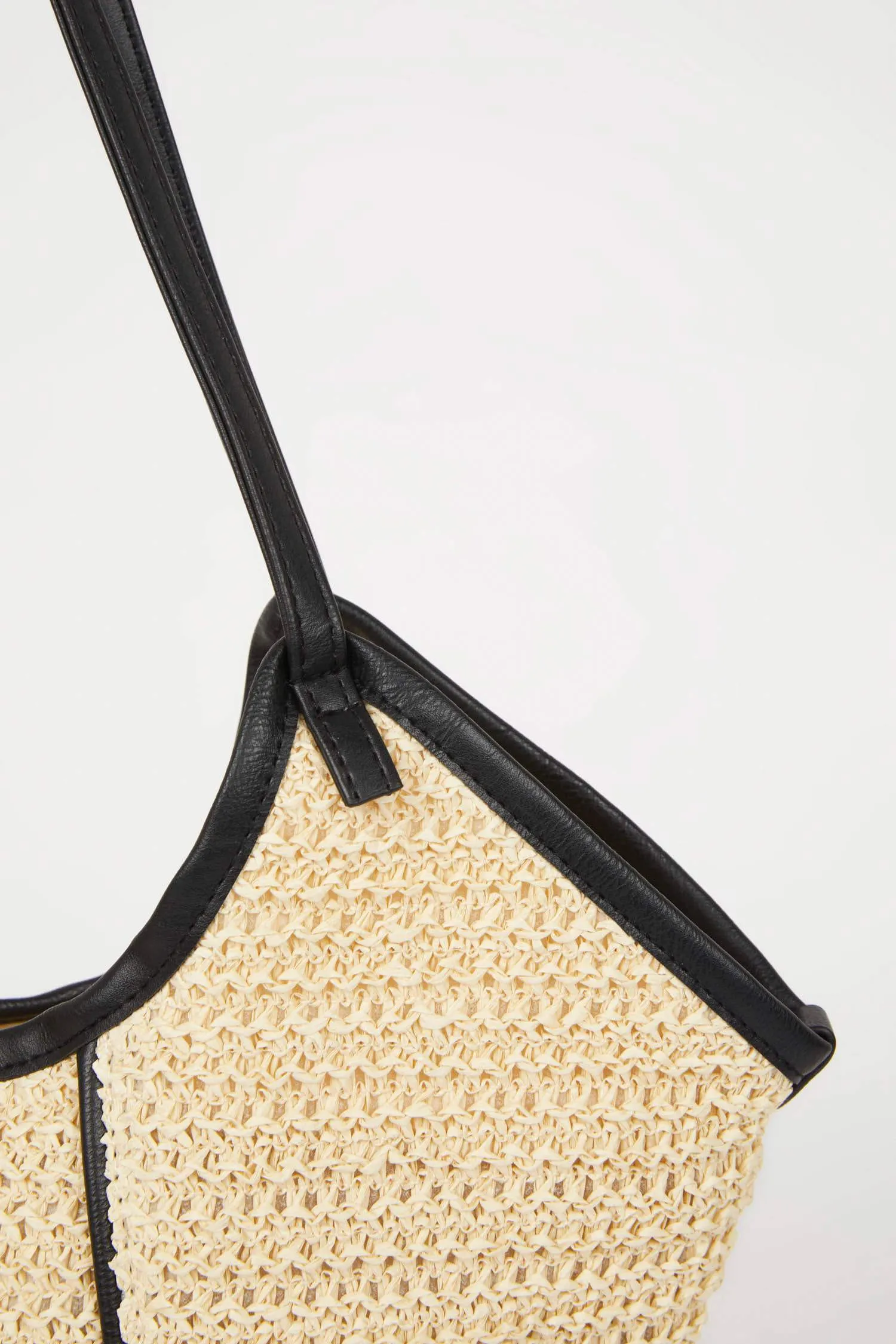 Women's Straw Shoulder Bag