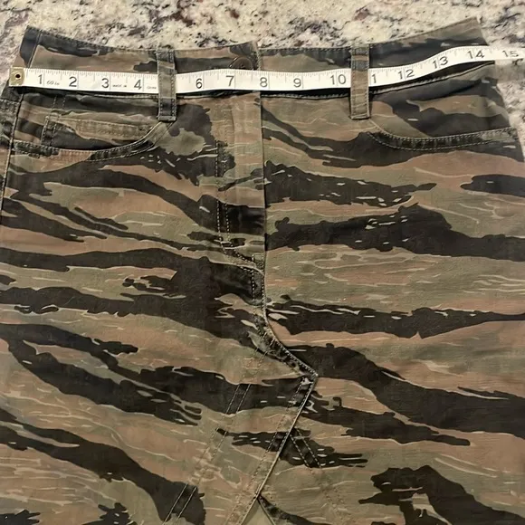 Zadig &amp; Voltaire Jeu Camou Skirt Size 34
