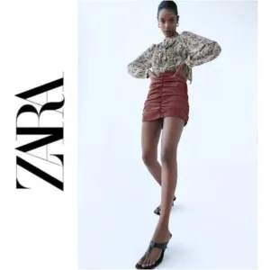 Zara Corduroy Draped Mini Skirt in Wine Mauve Size Medium