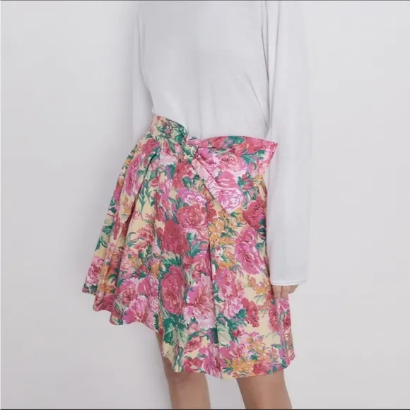 ZARA Floral Belted Bow Front Cotton A-Line Mini Skirt